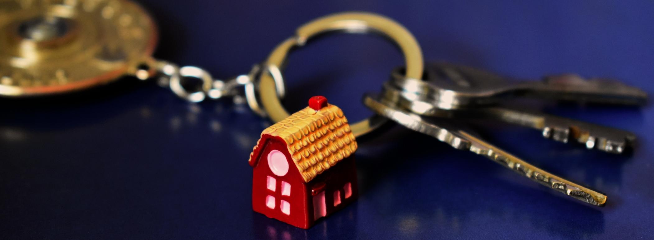 Regulatory Differences for Property Investors: London vs. Dubai